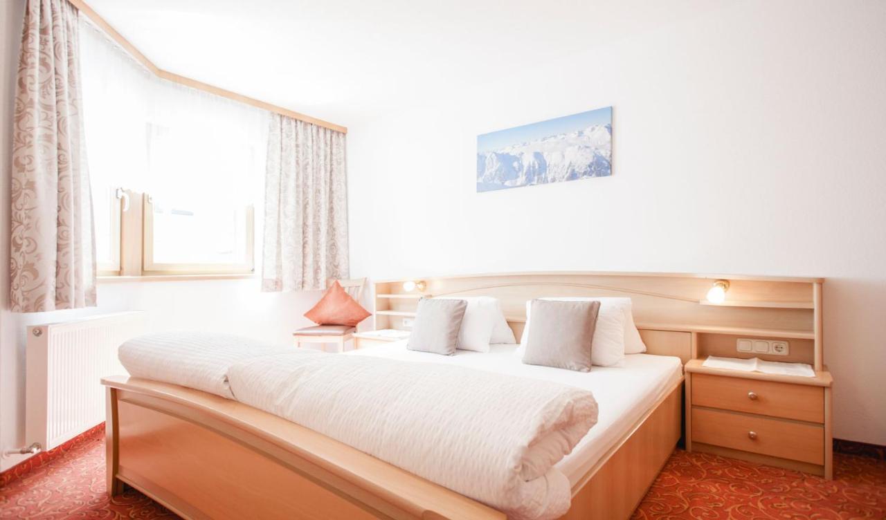 Apart Astoria Капл Екстериор снимка