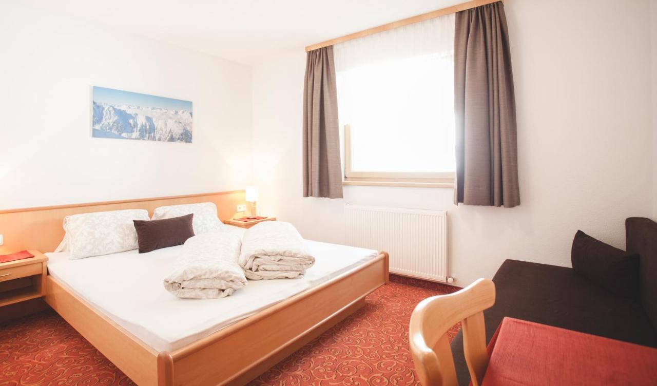 Apart Astoria Капл Екстериор снимка