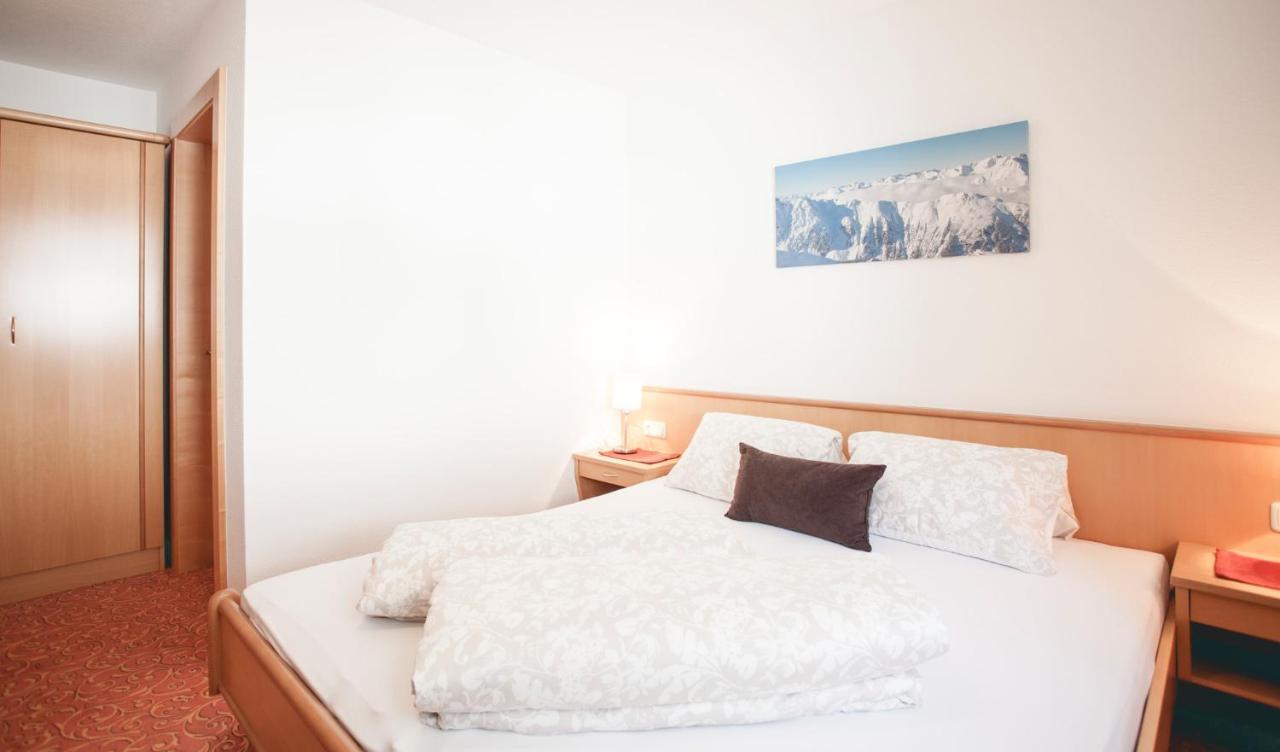 Apart Astoria Капл Екстериор снимка