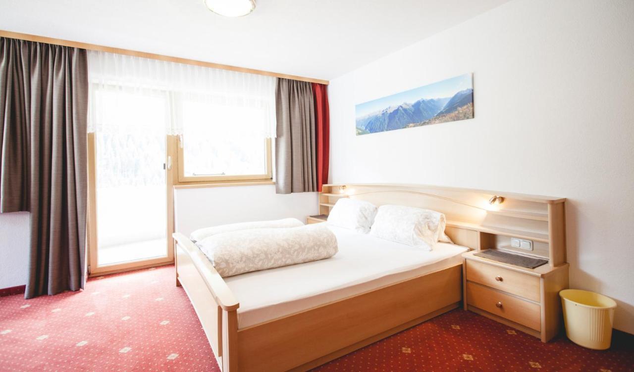 Apart Astoria Капл Екстериор снимка